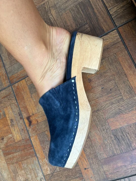 Charlotte Stone navy blue clogs - Picture 2 of 4